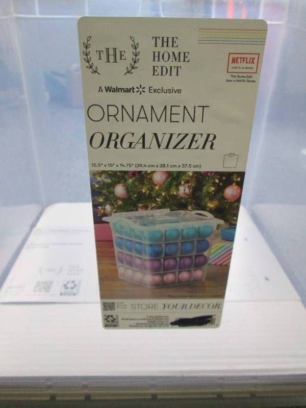 lot 465 image: 3 storage totes 1 missing cover...