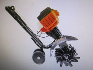 lot 21 image: BLACKDECKER 25cc 2-Cycle Gas Culti...