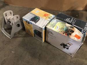 lot 46 image: Lot of Outdoor Items Various Models and Conditions Customer Returns See Pictures