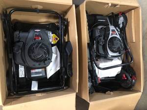 lot 112 image: 2 Lots of Murray Lawn Mowers Customer Returns See Pictures