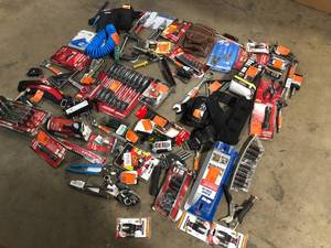 lot 122 image: Lot of Hand Tools and Hardware Various Models and Conditions Customer Returns See Pictures