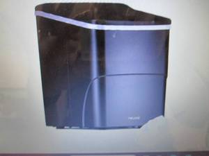 lot 12 image: NewAir Countertop Ice Maker - Black...