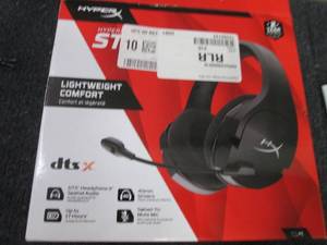 lot 17 image: HP HyperX Cloud Stinger Core Wirele...