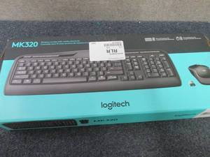 lot 60 image: Logitech 2.4GHz Wireless Keyboard a...