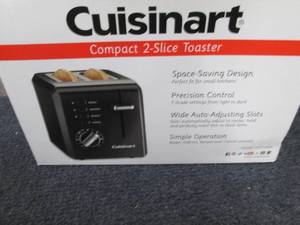 lot 82 image: Cuisinart 2-Slice Compact Plastic T...
