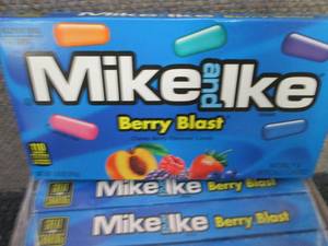lot 127 image: 12- 5 oz Boxes Mike & Ike Berry Bla...