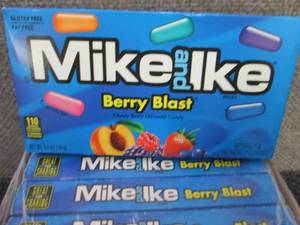 lot 128 image: 12- 5 oz Boxes Mike & Ike Berry Bla...