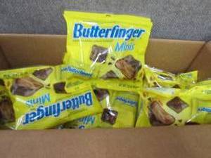 lot 145 image: 12- 2.8 pks Butterfingers Minis...