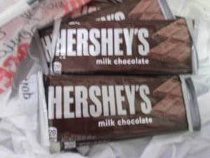 lot 189 image: 12 Hersheys ...
