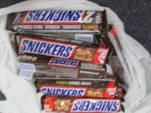 lot 190 image: 12-3.29 oz Snickers Bars...