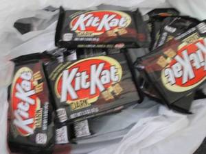 lot 196 image: 12 Dark KitKats...