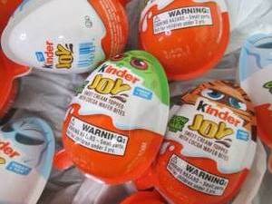 lot 202 image: 12 Kinder Joy...