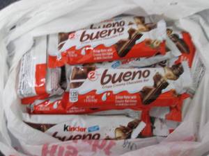 lot 205 image: 12- 1.5 oz Kinder Bueno...