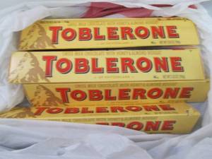 lot 217 image: 6- 3.52 oz Toblerone...