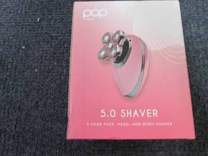 lot 289 image: Pop Sonic 5.0 Shaver Retail $79.99...