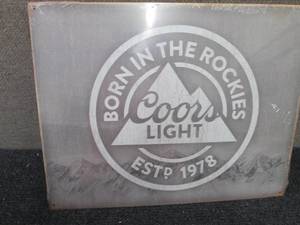 lot 319 image: Metal Coors LightSign 16x12.5 inche...