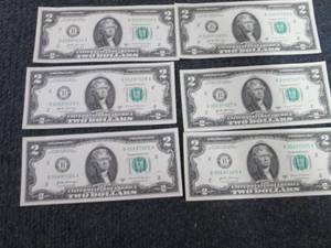 lot 330 image: 6 Sequential Uncirculated US $2 Bil...