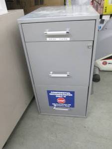 lot 369 image: 3 Drawer Metal File...