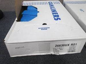 lot 385 image: Case of 100 Blue 33 Gallon Trash Ba...