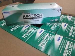 lot 411 image: Kimtech 34133 Kimwipes Delicate Tas...