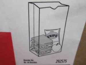 lot 424 image: 2-500 pk 8# White Paper Bags 6x4x12...