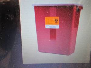 lot 440 image: Case of 12 - 3 Gallon Stackable Sha...