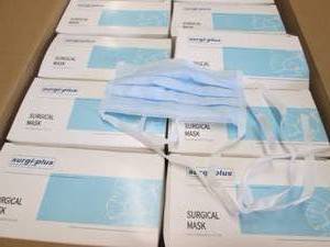 lot 441 image: Case of 1000 SurgiPlus Tie -on Surg...