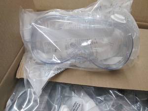 lot 452 image: Case of 100 R-Rui Safety Goggles...