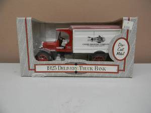 lot 20 image: ERTL COLLECTIBLES 130 SCALE DIE CAST - COORS BREWING COMPANY 1925 DELIVERY TRUCK BANK - NEW IN BOX - GREAT PIECE - SEE PICTURES