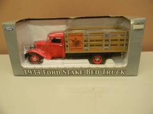 lot 38 image: CROWN JEWELS COLLECTION 124 SCALE DIE-CAST - 1934 FORD STAKE BED TRUCK BUDWEISER BEER - NEW IN BOX - NICE - GREAT PIECE - SEE PICTURES