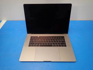 lot 26 image: Apple&nbspMacBookPro14,3 A1707 MPTR2LLA &nbspINTEL(R) CORE(TM) I7-7700HQ CPU  2.80GHZ  16GB LPDDR3 SDRAM  251GB HD  NO BATTERY  15.0 screen with 3360 x 2100 2K resolution  No cables