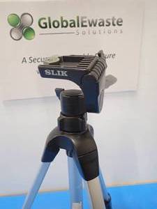 lot 50 image: SLIK&nbspSDV-20 Tripod