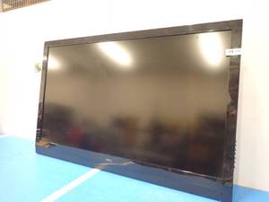 lot 54 image: NEC&nbspE552 L550UQ TV  55 screen with 1920 x 1080 HD  screen is darker around the edges  includes power cable and HDMI