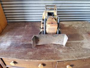 lot 66 image: Old tonka dozer, missing tracks