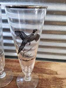 lot 104 image: 3 pheasant beer glasses