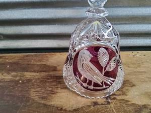 lot 109 image: Crystal bell with rose color, bird