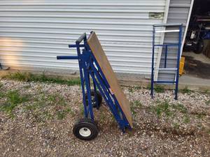 lot 183 image: Folding miter saw stand with extension