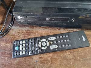 lot 178 image: LG Surround sound system