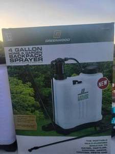 lot 93 image: Greenwood 4 gallon Backpack Sprayer