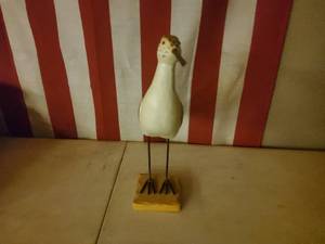 lot 185 image: Handmade and painted shore bird