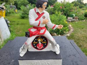 lot 37 image: Elvis Tapestry, Bourban FlaskMusic Box, & RCA Victor Original Album