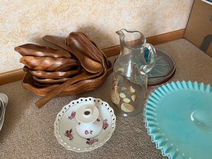 lot 99 image: Misc Kitchen Plates