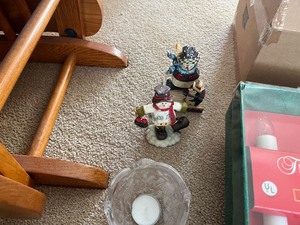lot 97 image: lot of nice Christmas decorations