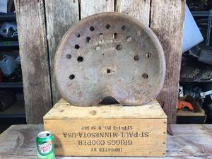 lot 59 image: Vintage Iron Tractor Seat