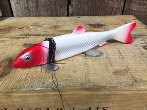 lot 81 image: RedWhite Sucker Fishing Spear Fishing Decoy