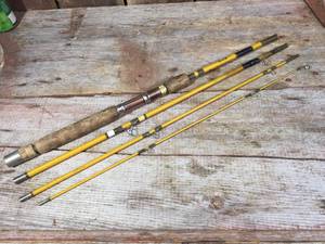 lot 86 image: Vintage 4pc Wright - McGill Trailmaster Fishing Rod
