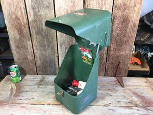 lot 89 image: Vintage 1970s Coleman Guillotine Style Lantern Case