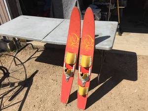 lot 97 image: Pair Lil Rascal Kids Water Skis