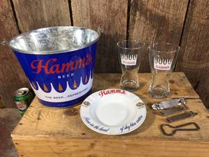 lot 106 image: Vintage Hamms - Schmidt - Grainbelt Beer CollectablesAdvertisers