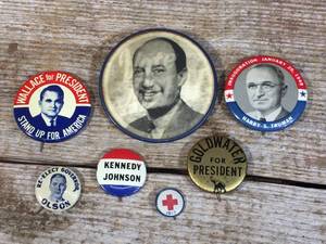 lot 132 image: Vintage Political Buttons - Truman - Kennedy - Wallace - Stevenson